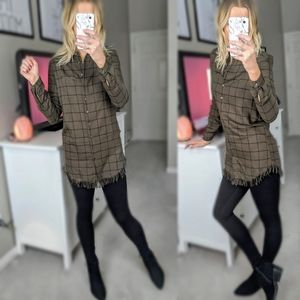 Romeo & Juliet Couture Green button up